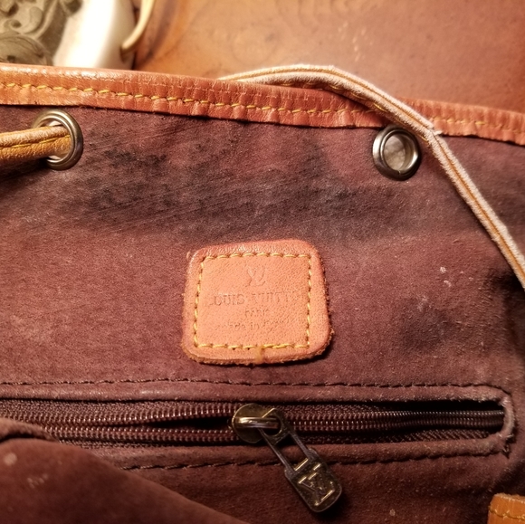 Vintage Louis Vuitton Purse - Picture 4 of 15